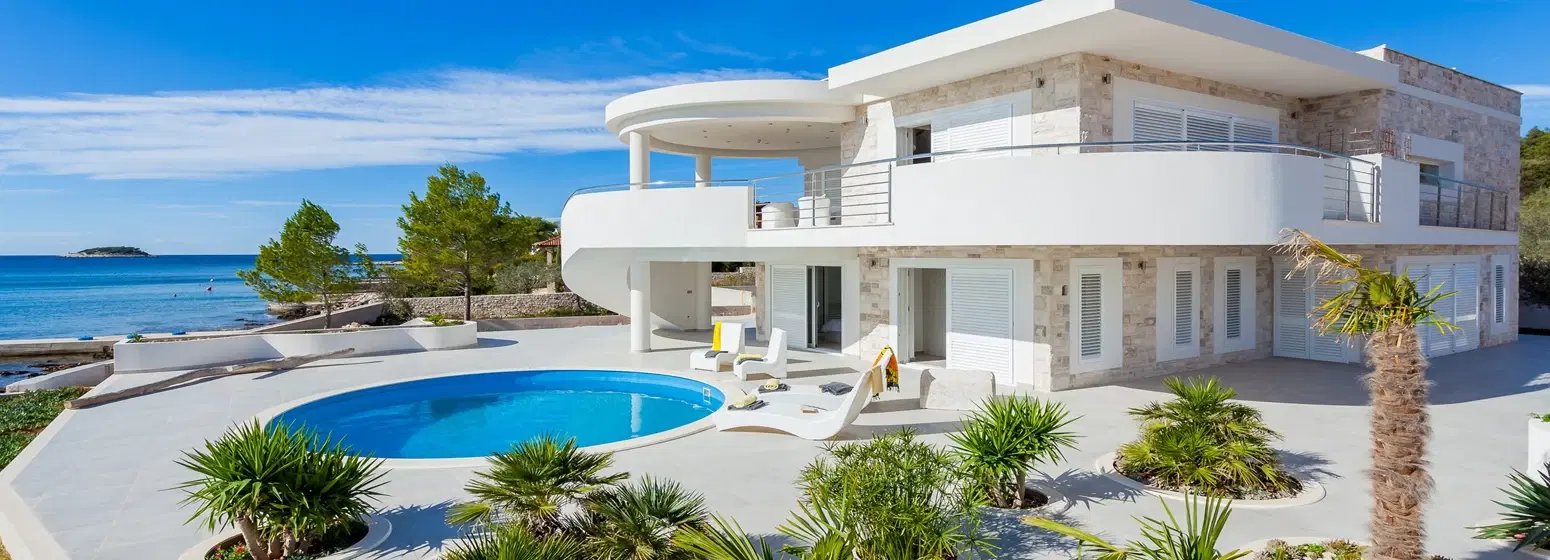 Which is the Best Place to Buy Villa in Dubai?