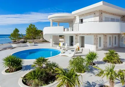 Which is the Best Place to Buy Villa in Dubai?
