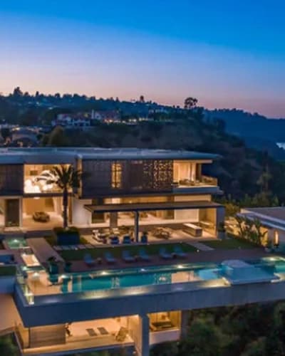 Luxurious Townhouses Project in Dubai