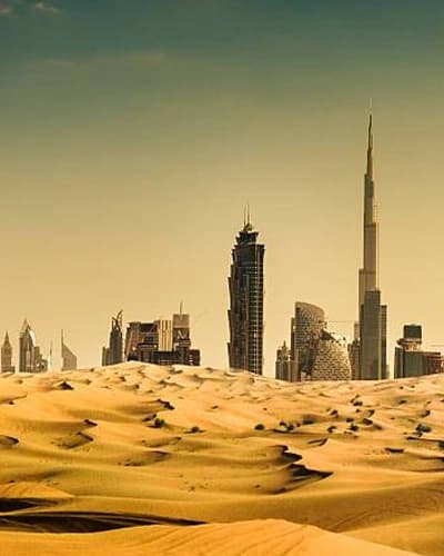 Desert Retreats: Luxury Real Estate Amidst Dubai's Sand Dunes